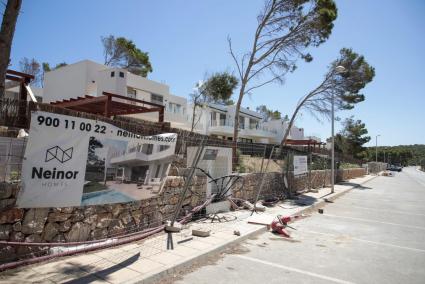 Sin descanso. En la urbanización de Son Parc, en Es Mercadal, algunas obras han provocado las quejas de los residentes