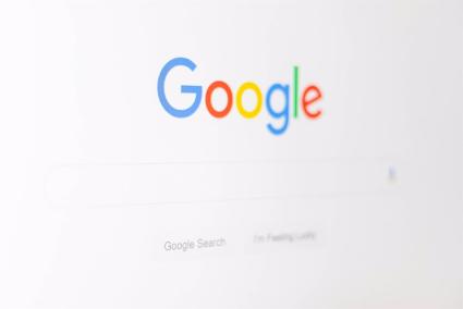 Google modifica su Buscador para reducir la visibilidad de los contenidos sexualmente explícitos falsos