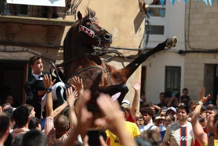 Un dels espectaculars bots que van tenir lloc durant el Jaleo celebrat a Sa Plaça.