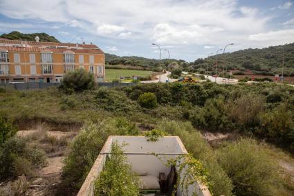 El terreno cuenta con una superficie aproximada de 4.000 metros cuadrados. 