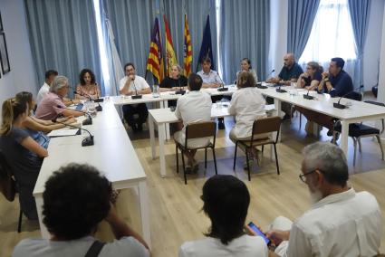 El pleno del Ayuntamiento de Sant Lluís, en euna imagen de archivo.