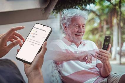El móvil enfocado a usuarios sénior SPC Polaris se estrena con la 'app' de ayuda en remoto SPC Care