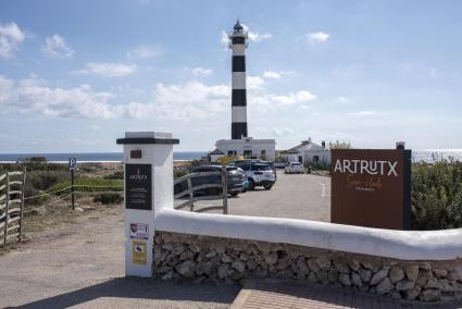 Hace ya 15 años que el faro de Artutx de Ciutadella acoge un restaurante.