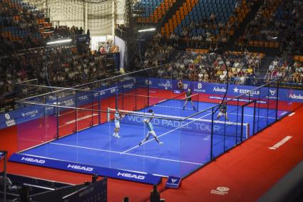 Imagen de archivo de la final del Estrella Damm Menorca Open de pádel disputada en 2022.