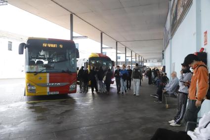 Habrá piquetes informativos esta mañana en Maó. 