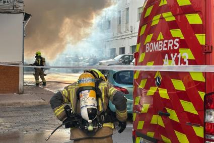 Los bomberos, a la espera del nuevo responsable del servicio.