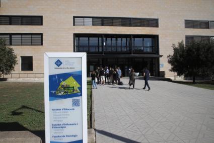 El campos de la UIB en Palma.