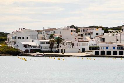 El hombre sufrió la caída en una casa situada en la urbanización de Es Grau