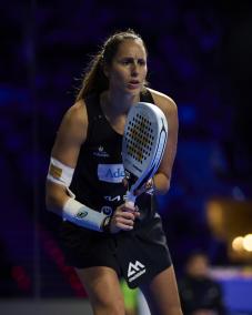 Gemma Triay, en gesto concentrado durante un partido.