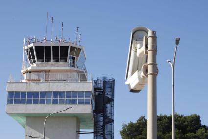 La actual torre de control del Aeropuerto de Menorca.