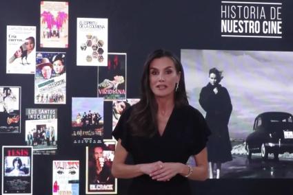 La reina Letizia vuelve a TVE para lanzar una felicitación especial: «Larga vida al cine, que es de todos»