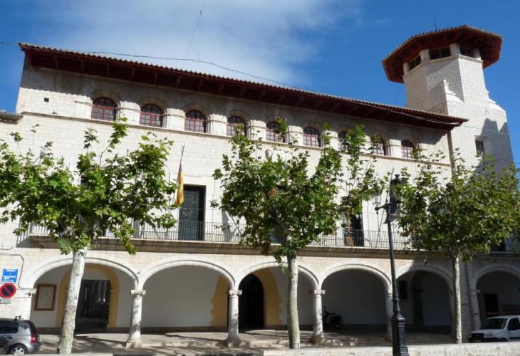 Fachada del Ajuntament d'Alaró