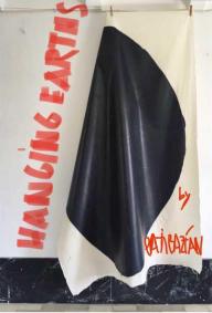 Exposición de pintura 'Hanging Earths' en Maó