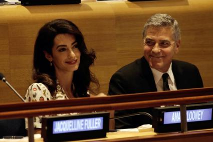 Amal Clooney podría estar embarazada de gemelos