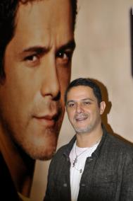 ALEJANDRO SANZ NO CREE QUE PUEDA DARSE UN ENCUENTRO CON HUGO CHÀVEZ