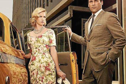 January Jones y Jon Hamm interpretan al matrimonio Draper.