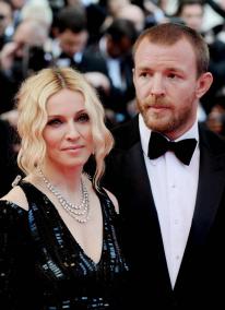 TABLOIDE AFIRMA QUE MADONNA Y GUY RITCHIE SE DIVORCIARÁN