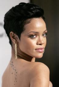 Rihanna, cantante.