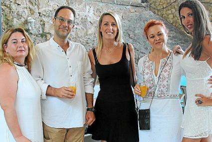 Fiesta de verano en Terraza ses Coves de Génova