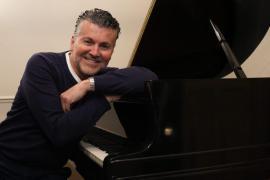 CONFERENCIA SOBRE UN BALLO IN MASCHERA · foto 2