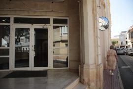 El edificio del geriátrico municipal ganó espacio con el traslado de la Clínica Menorca.