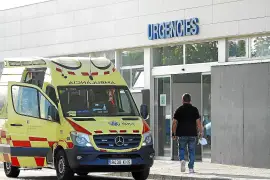 Los dos jóvenes están ingresados en el hospital Mateu Orfila.