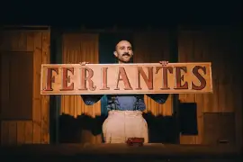 Teatro de objetos 'Feriantes' en Ciutadella