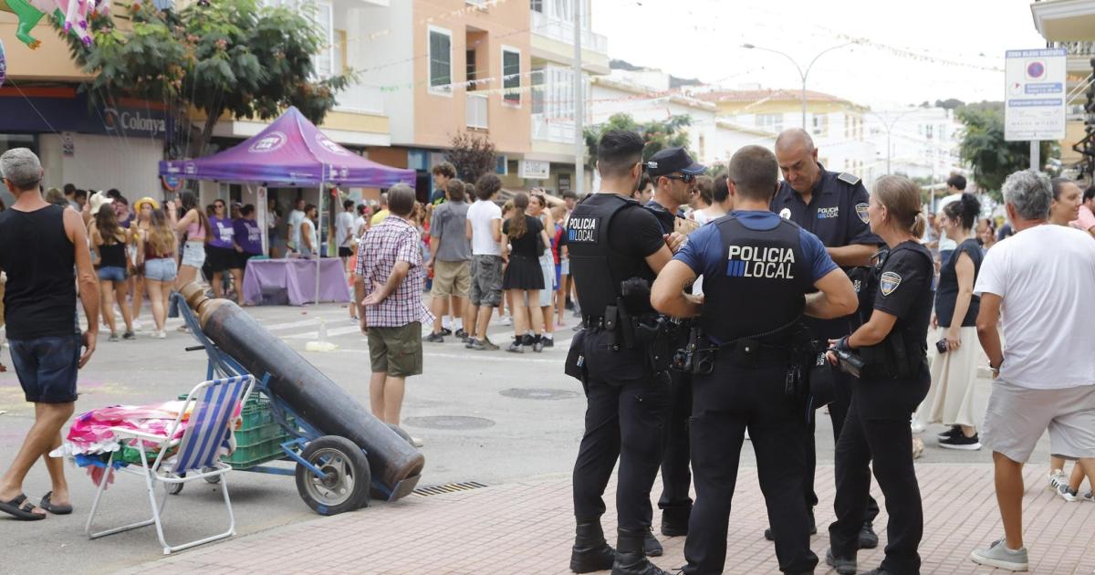 La Policía Local de Ferreries, desbordada en un ‘Sant Bartomeuet’ de excesos por el alcohol