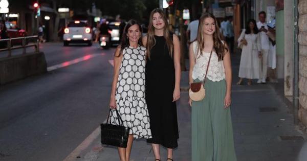Las tendencias no ayudan a las menorquinas: ahora se llevan las sandalias de estilo griego y las anatómicas