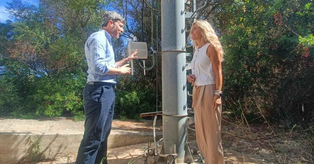 Nueva antena para reforzar la cobertura de los sensores 'inteligentes' del Govern en Menorca
