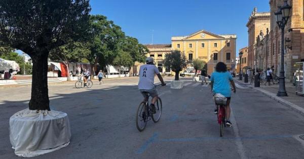 Dos meses después: el Ayuntamiento de Ciutadella hace un balance positivo de la peatonalización de Es Born