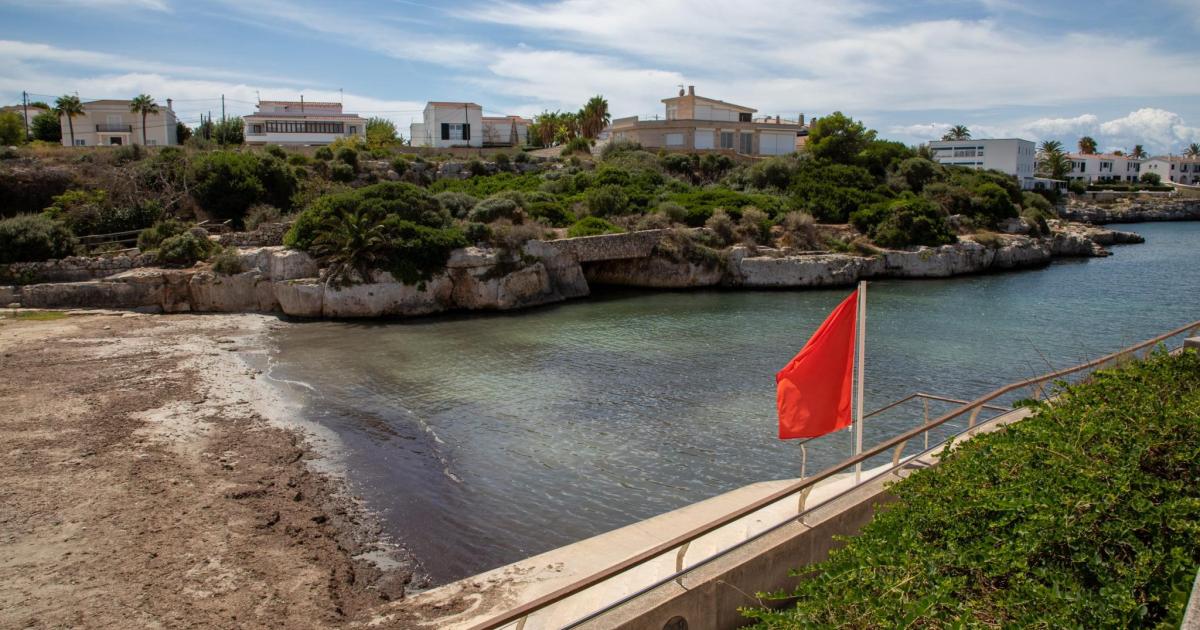 Cuarto cierre de Sa Platja Gran por vertidos: las soluciones que plantea Ciutadella al Abaqua