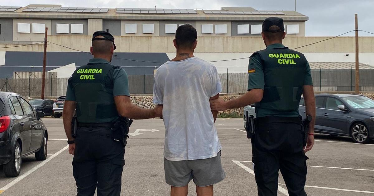 Incautan cerca de 700 gramos de hachís enviado por correo y detienen a un hombre en Ciutadella