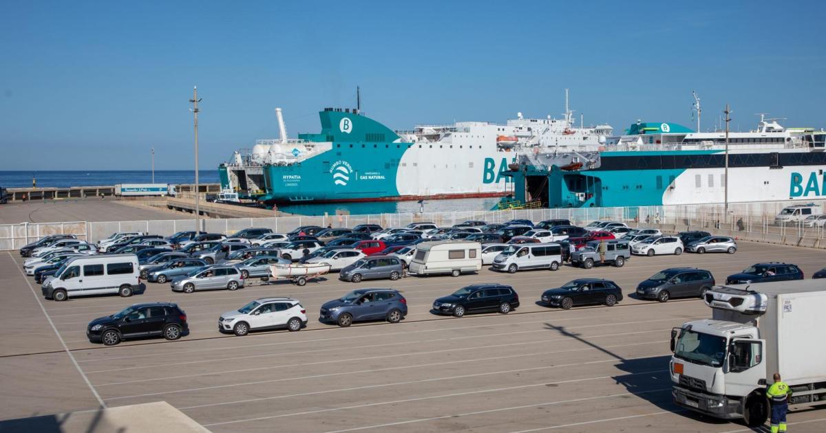 Solo por Son Blanc entran 550 coches al día en temporada alta