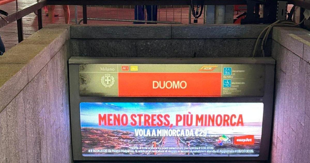 La promoción de Menorca como destino, en la plaza del Duomo de Milán
