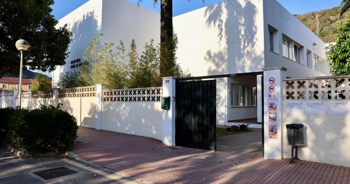 Situación límite: las limpiadoras del colegio público de Ferreries no cobran sus nóminas desde junio