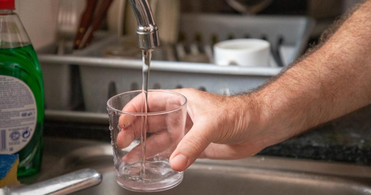Ciutadella reduce sin avisar la presión del agua para controlar el consumo y las fugas