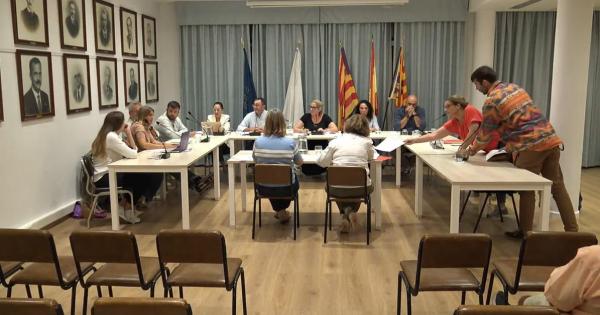 Loles Tronch expulsa del pleno a un concejal del PSOE por hacer fuera del orden del día un alegato en favor de Palestina