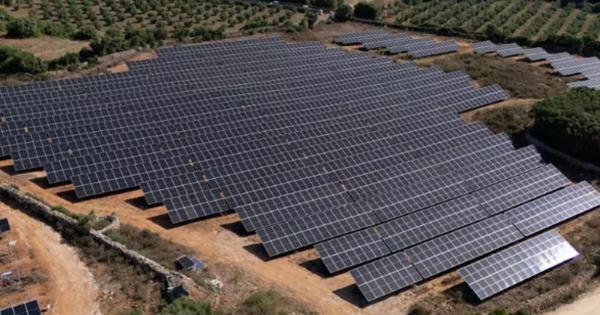 Menorca acogerá el mayor proyecto solar de su historia: Isola generará energía para 40.000 hogares y abrirá su capital a los ciudadanos