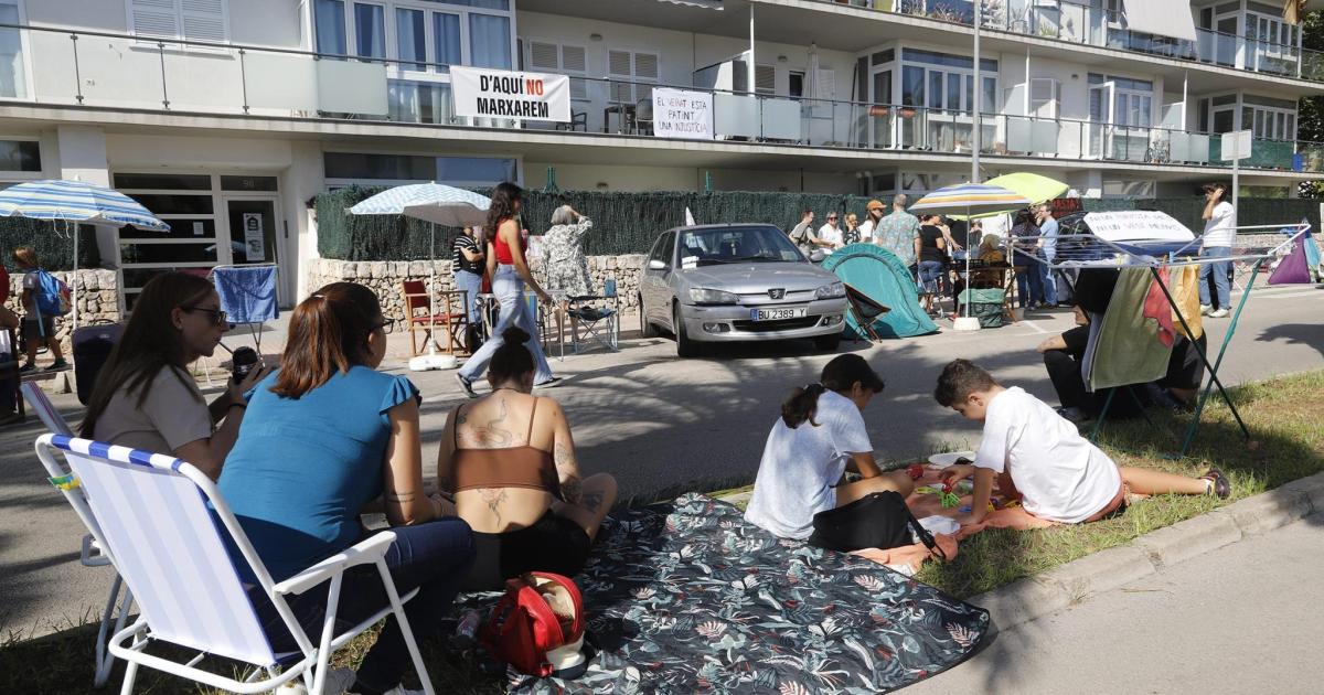 Los vecinos avisan: el edificio de Alaior está en zona inundable y el garaje no se puede usar
