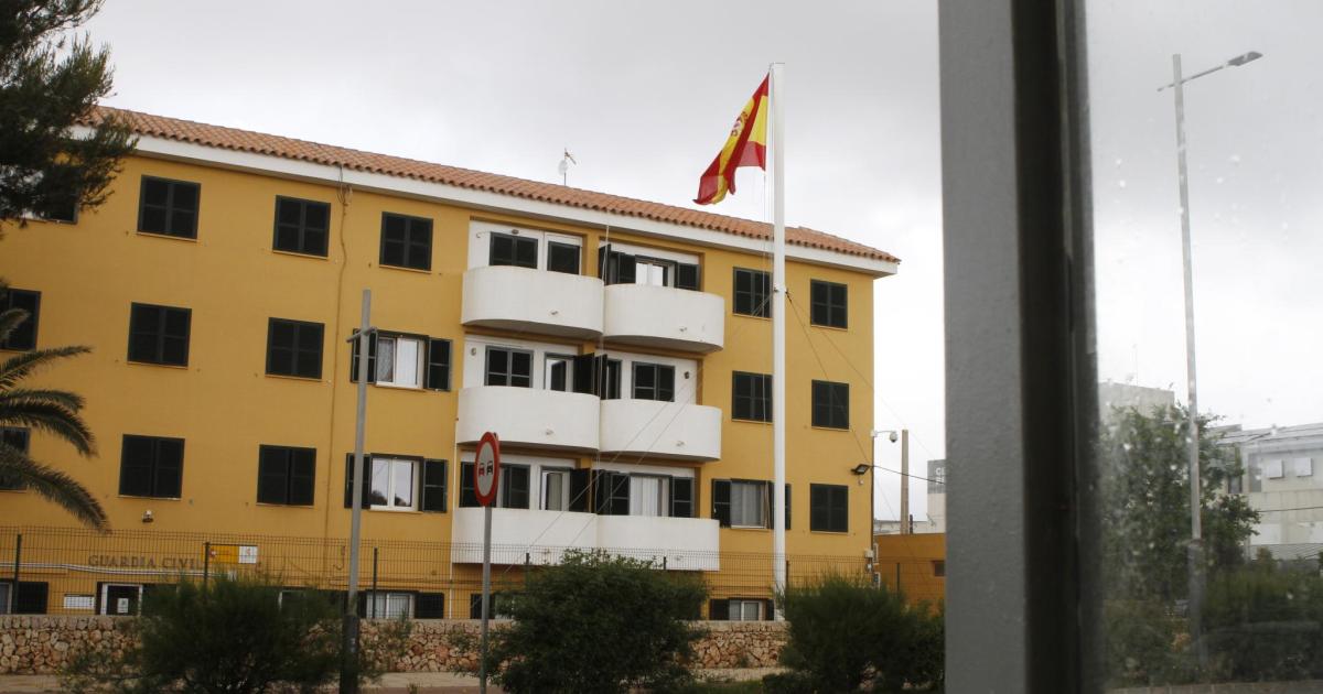 Detenido en Es Castell un hombre que iba a recibir por correo tres kilos de hachís