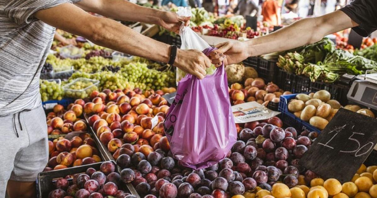 Ocho de cada diez residentes de Menorca afirma que su renta ha crecido menos que el coste de la vida