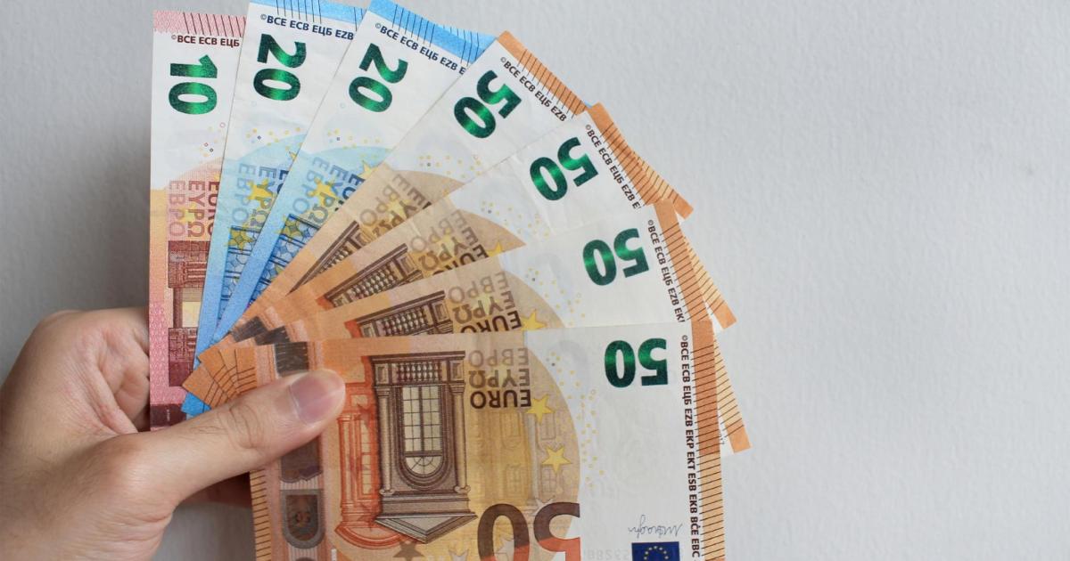 El BOE lo confirma: todos los trabajadores sufrirán una disminución de nómina de 95 euros a partir de enero de 2026