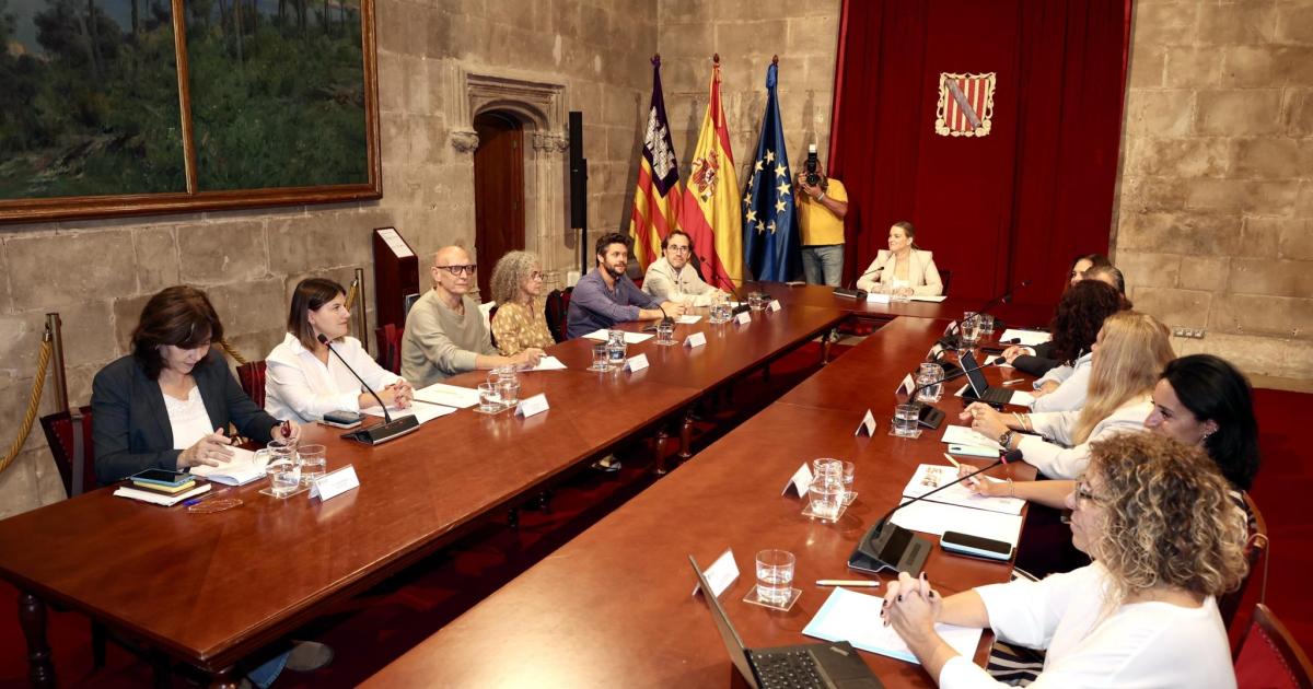 Los tres nuevos psicólogos de Atención Primaria cubrirán seis centros de salud de Menorca