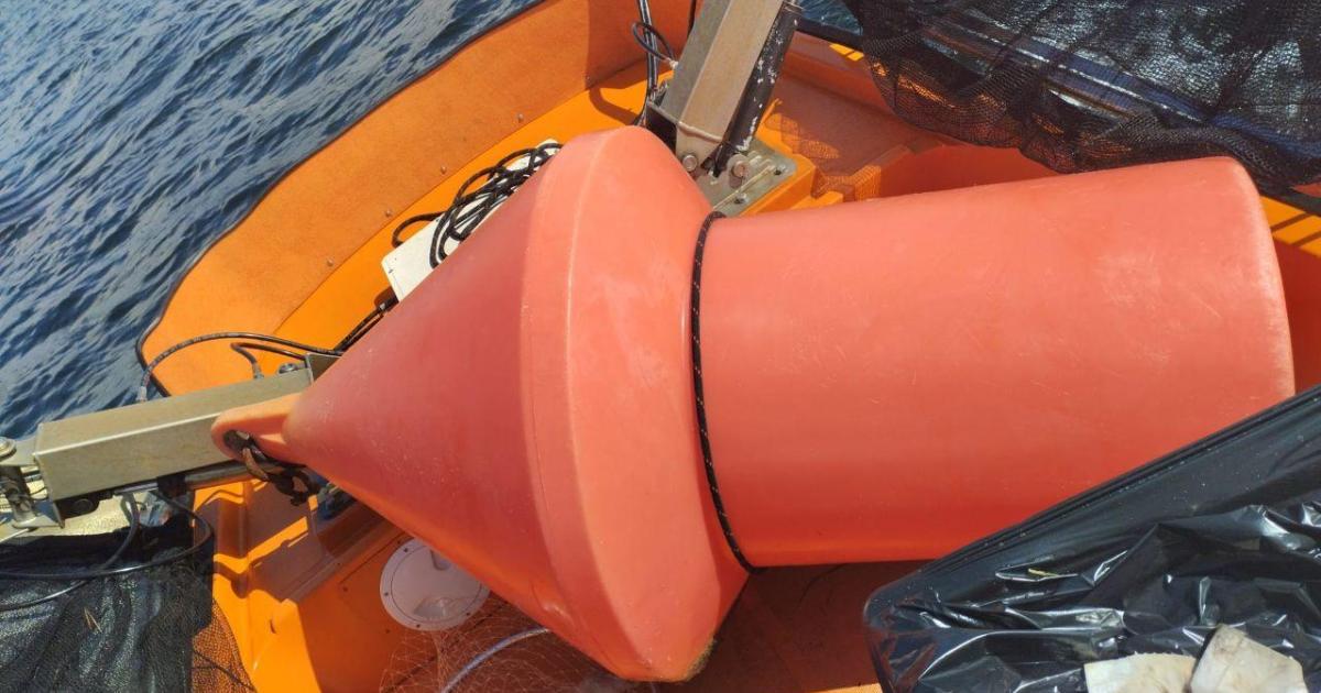El servicio de limpieza retira más de una tonelada de residuos del litoral de Menorca en septiembre