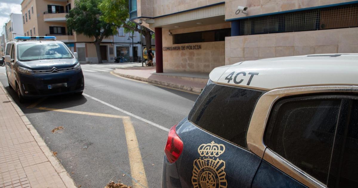 La Policía Nacional frustra el robo de un joven y un menor en un local de Cala Blanca