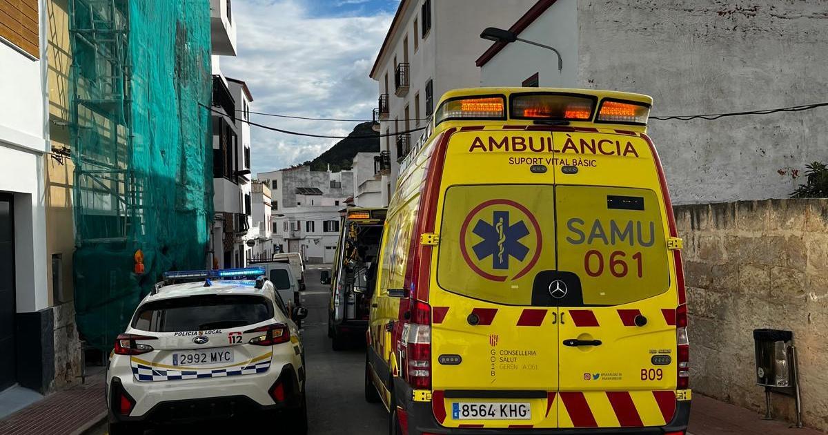 Herido un obrero al caer desde una altura de dos pisos en obras en Ferreries