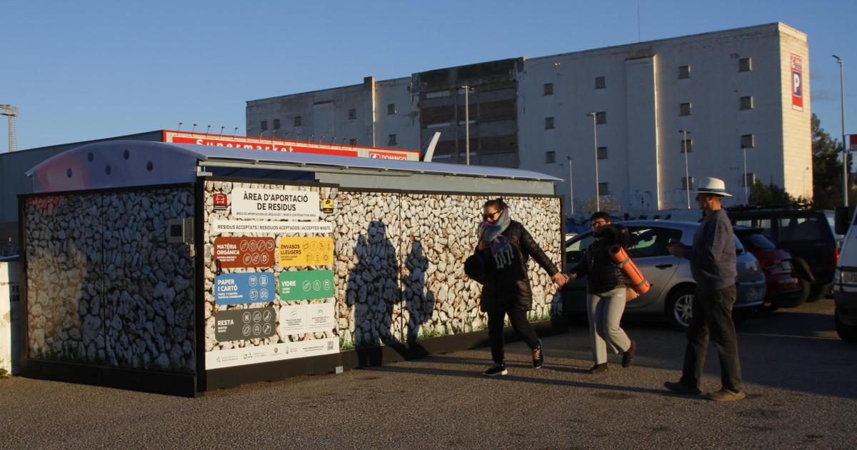 Maó creará dos áreas de emergencia para dejar la basura cuando no se pueda recurrir al puerta a puerta