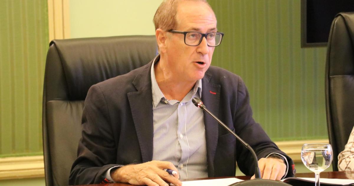Marc Pons se queda solo al defender que la obra fallida de Fornells era municipal