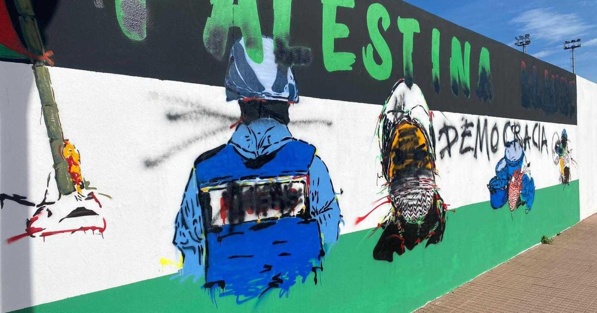 Vandalizan el mural en apoyo al pueblo palestino que se pintó en la entrada de Ciutadella